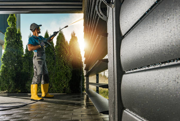 Best Roof Cleaning and Mildew Removal in Four Square Mile, CO